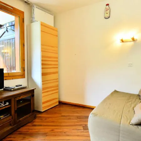 Apartment Les Pentes - Pour 2 Personnes Mae-9704